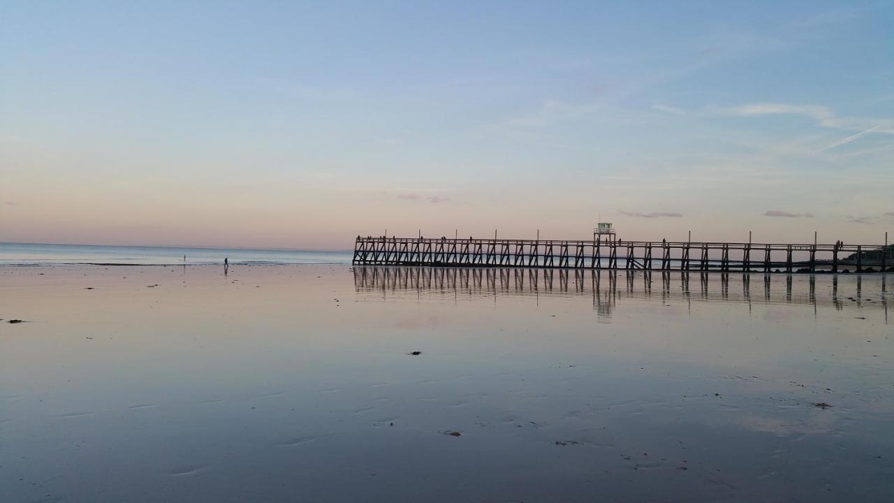 Normandie Sword Beach 滨海埃尔芒维尔 外观 照片